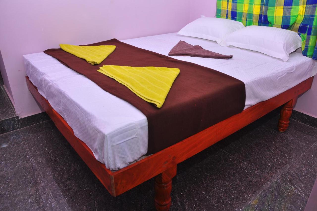 Royal Homestay New Хампи Экстерьер фото